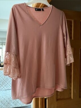 Baku - V-Neck Rose Blush Top with Lace Bell Sleeves XL